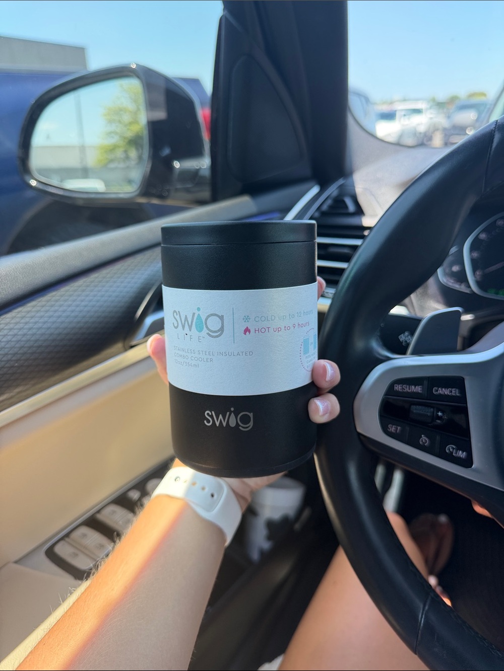 Swig Life Black Insulated Can Cooler